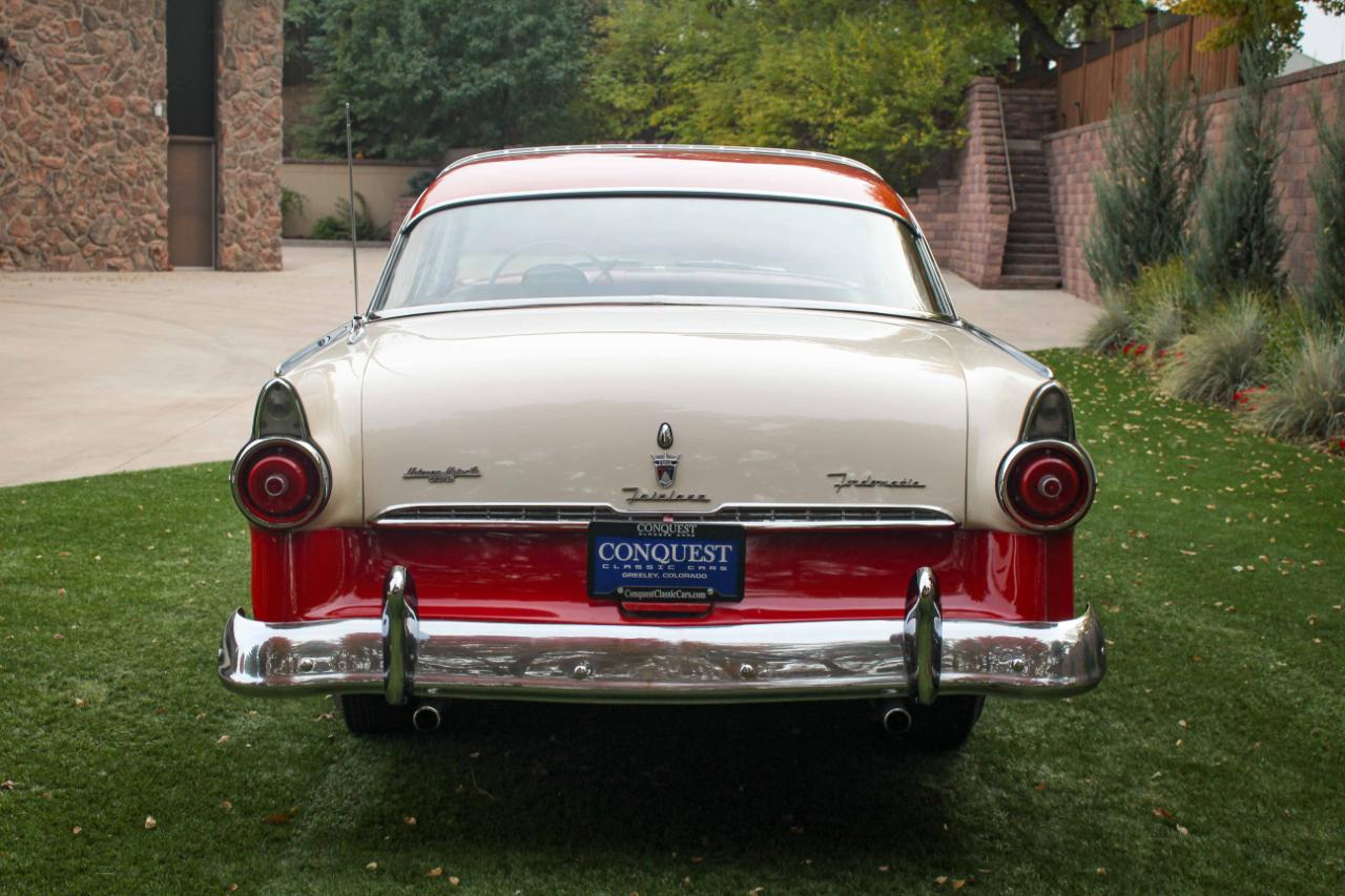 Ford Crown Victoria  1955