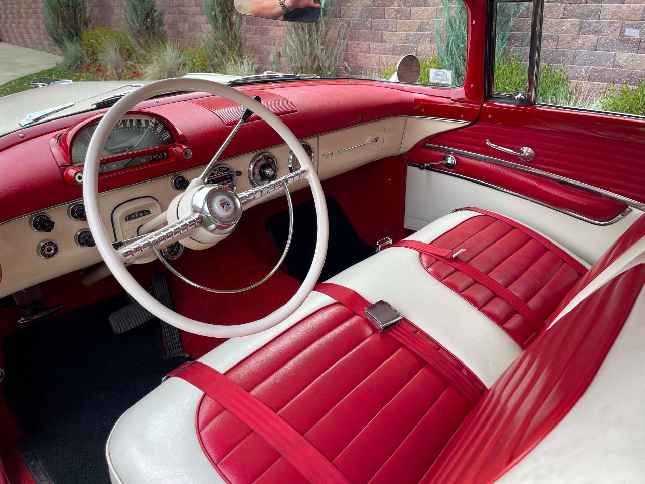 Ford Crown Victoria  1955