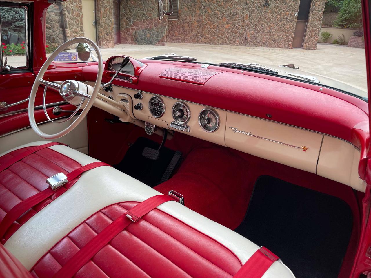 Ford Crown Victoria  1955