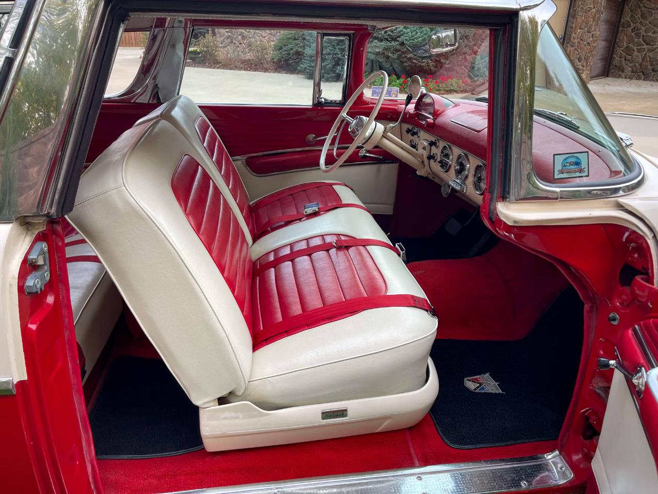 Ford Crown Victoria  1955