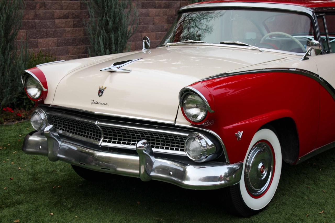 Ford Crown Victoria  1955