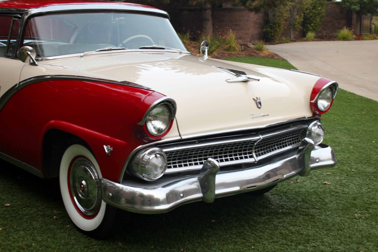 Ford Crown Victoria  1955