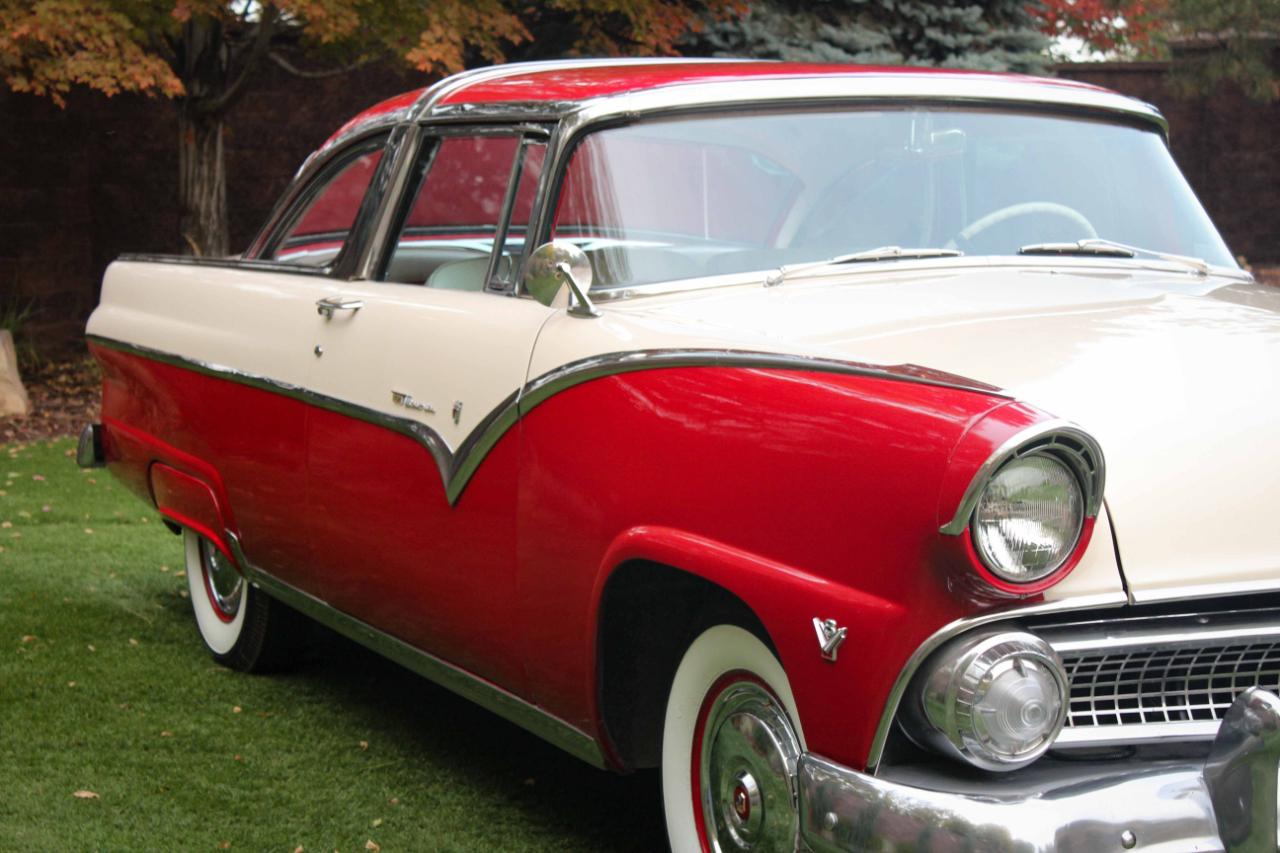 Ford Crown Victoria  1955