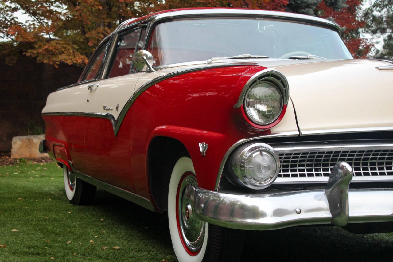 Ford Crown Victoria  1955