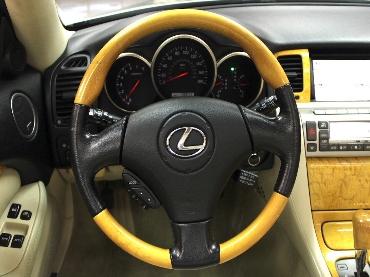 Lexus SC 430 Convertible 2002