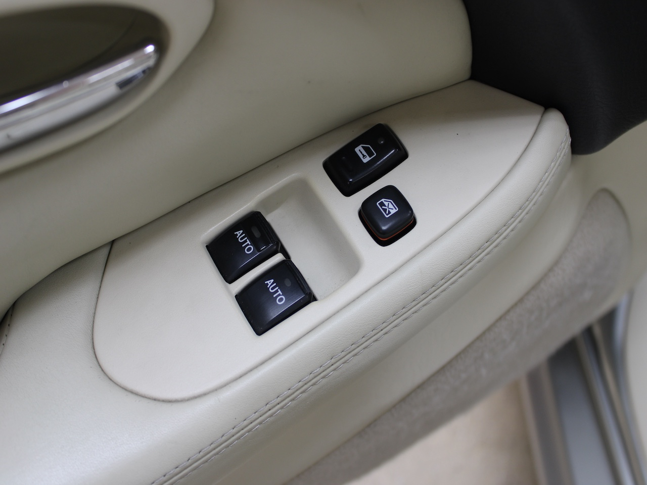 Lexus SC 430 Convertible 2002