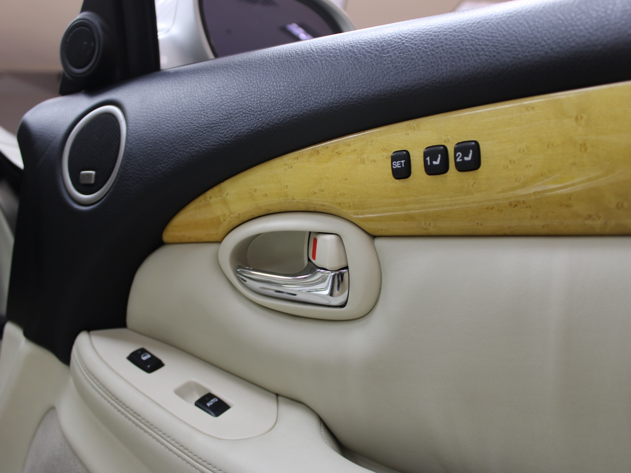 Lexus SC 430 Convertible 2002