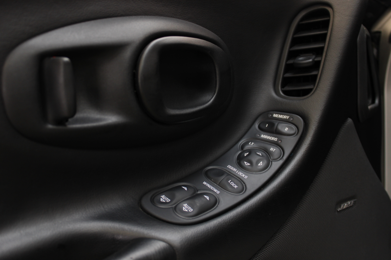 Chevrolet Corvette Convertible 2004