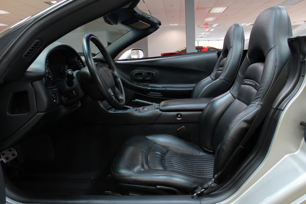 Chevrolet Corvette Convertible 2004