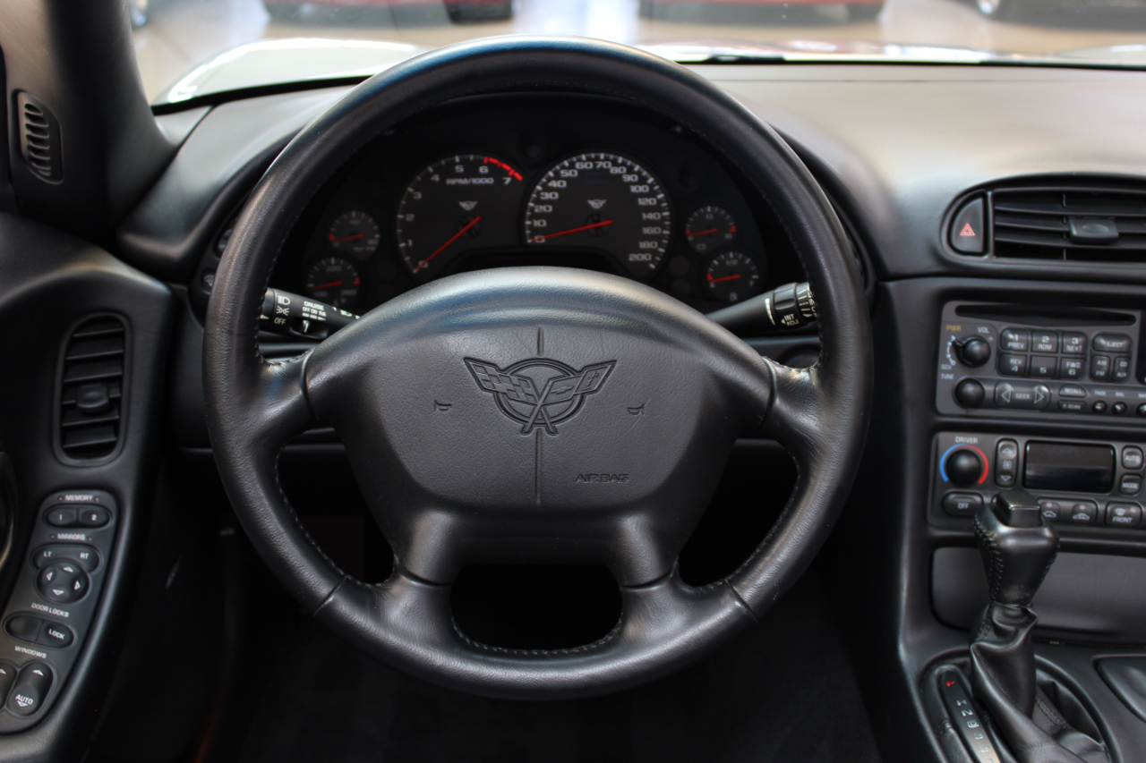 Chevrolet Corvette Convertible 2004