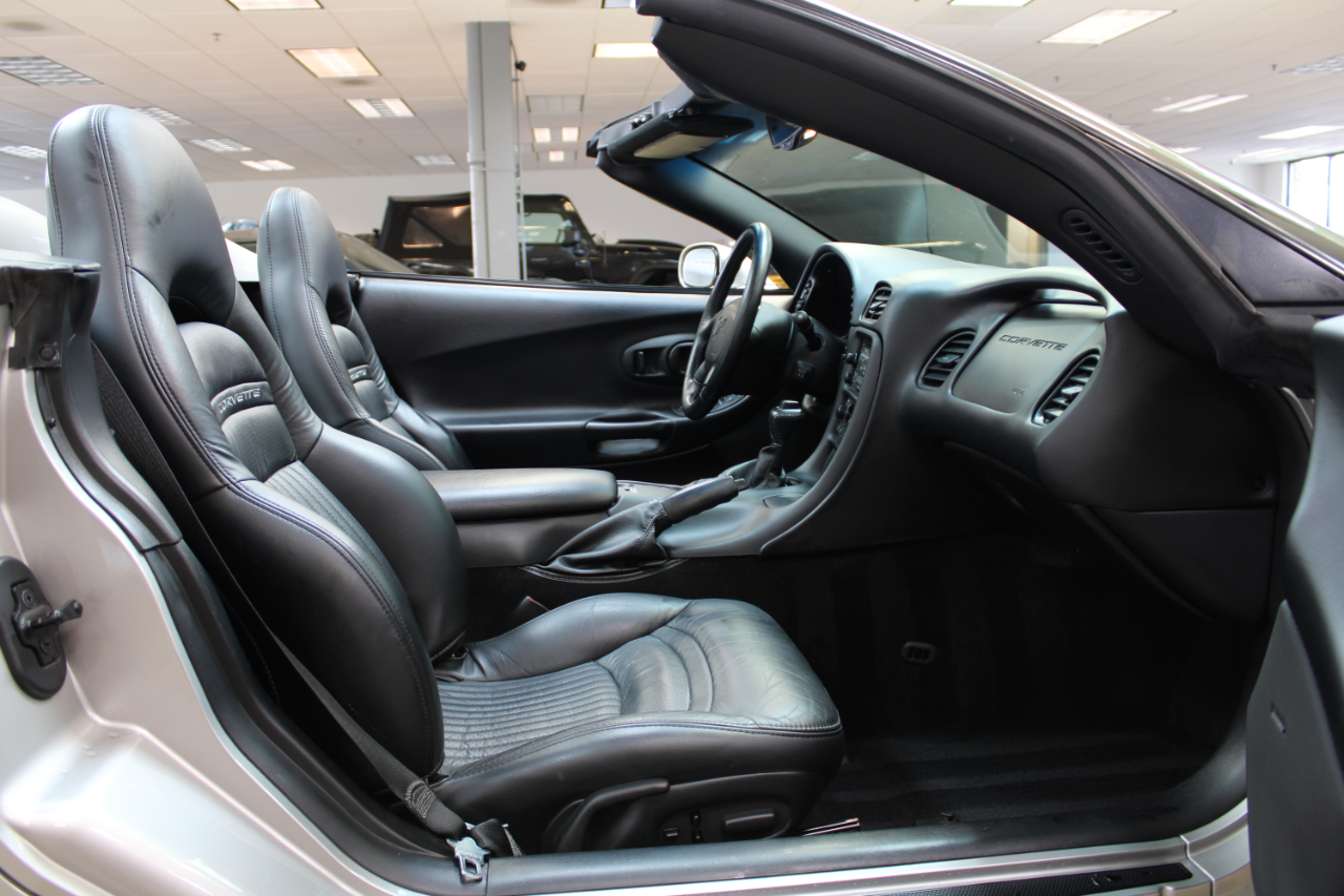 Chevrolet Corvette Convertible 2004