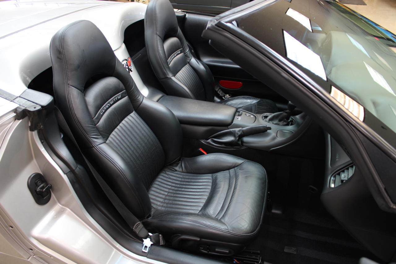 Chevrolet Corvette Convertible 2004