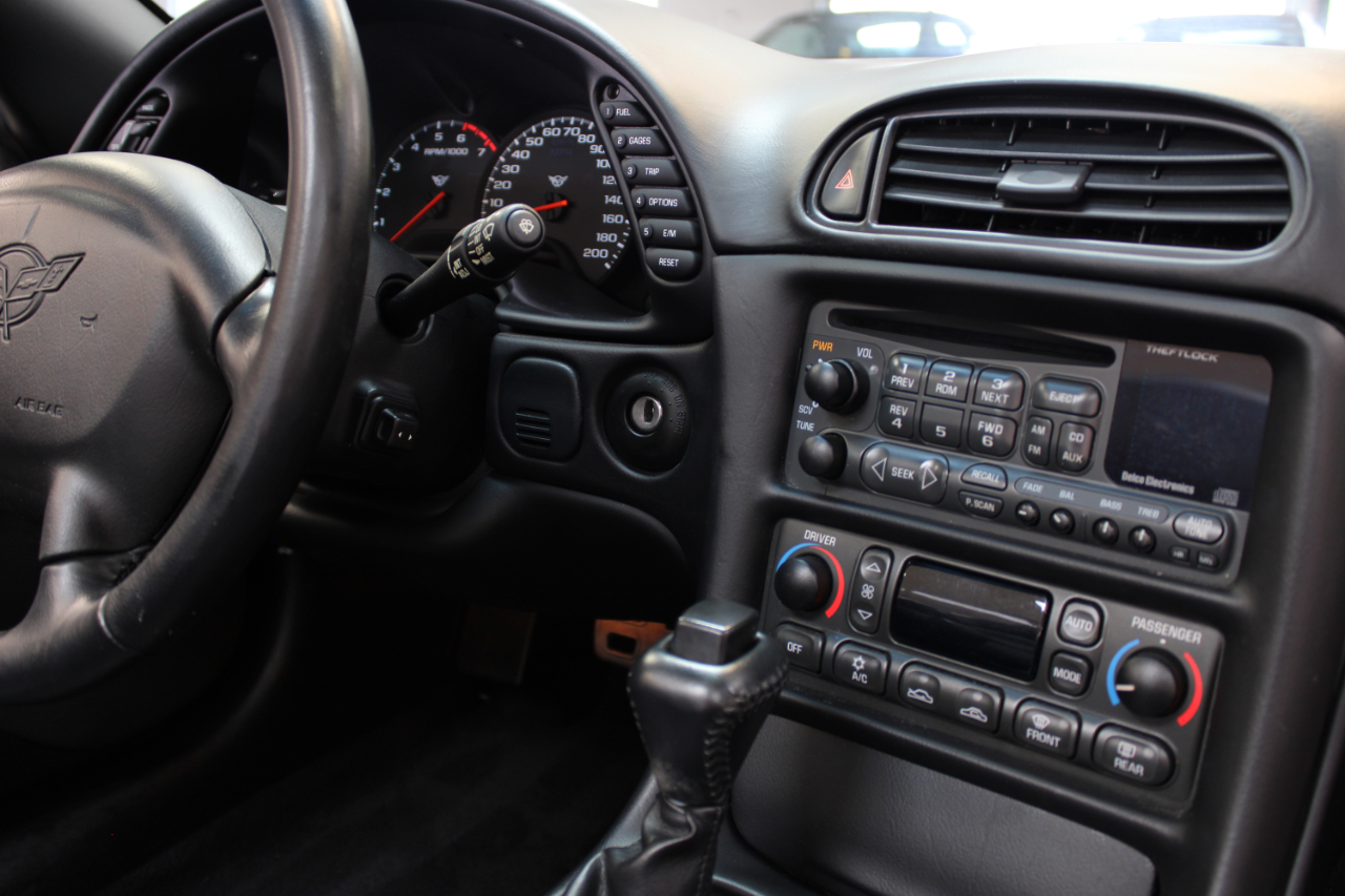 Chevrolet Corvette Convertible 2004