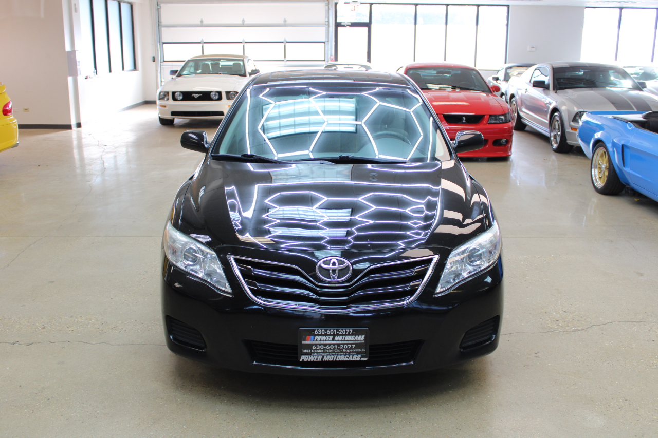 2011 TOYOTA CAMRY - Image 9