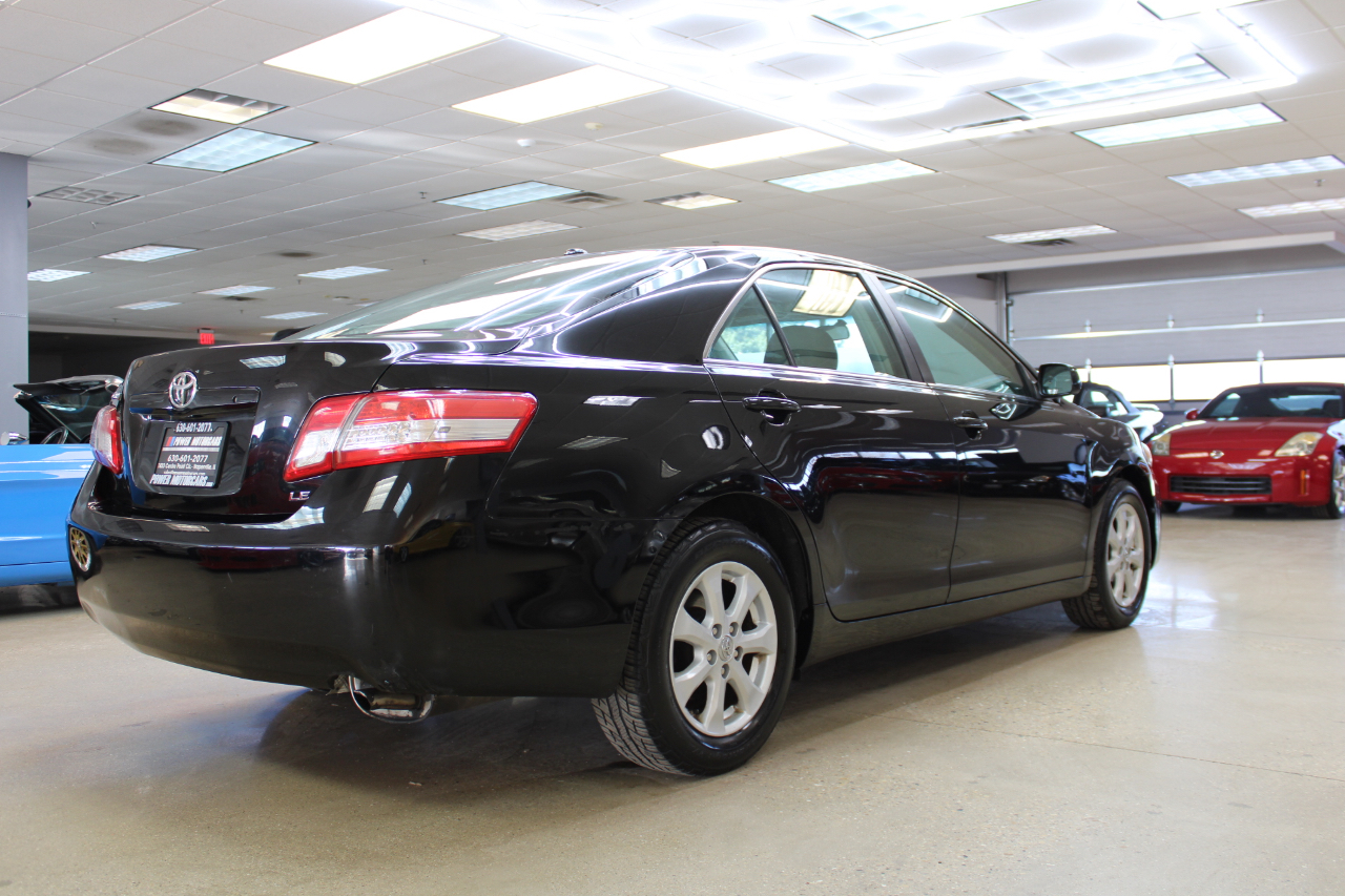 2011 TOYOTA CAMRY - Image 4