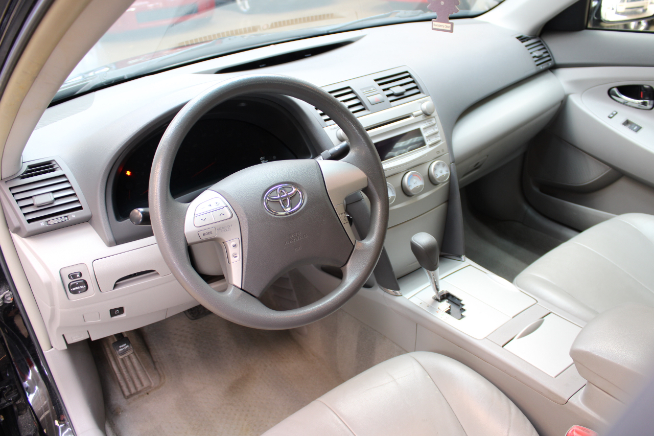 2011 TOYOTA CAMRY - Image 5