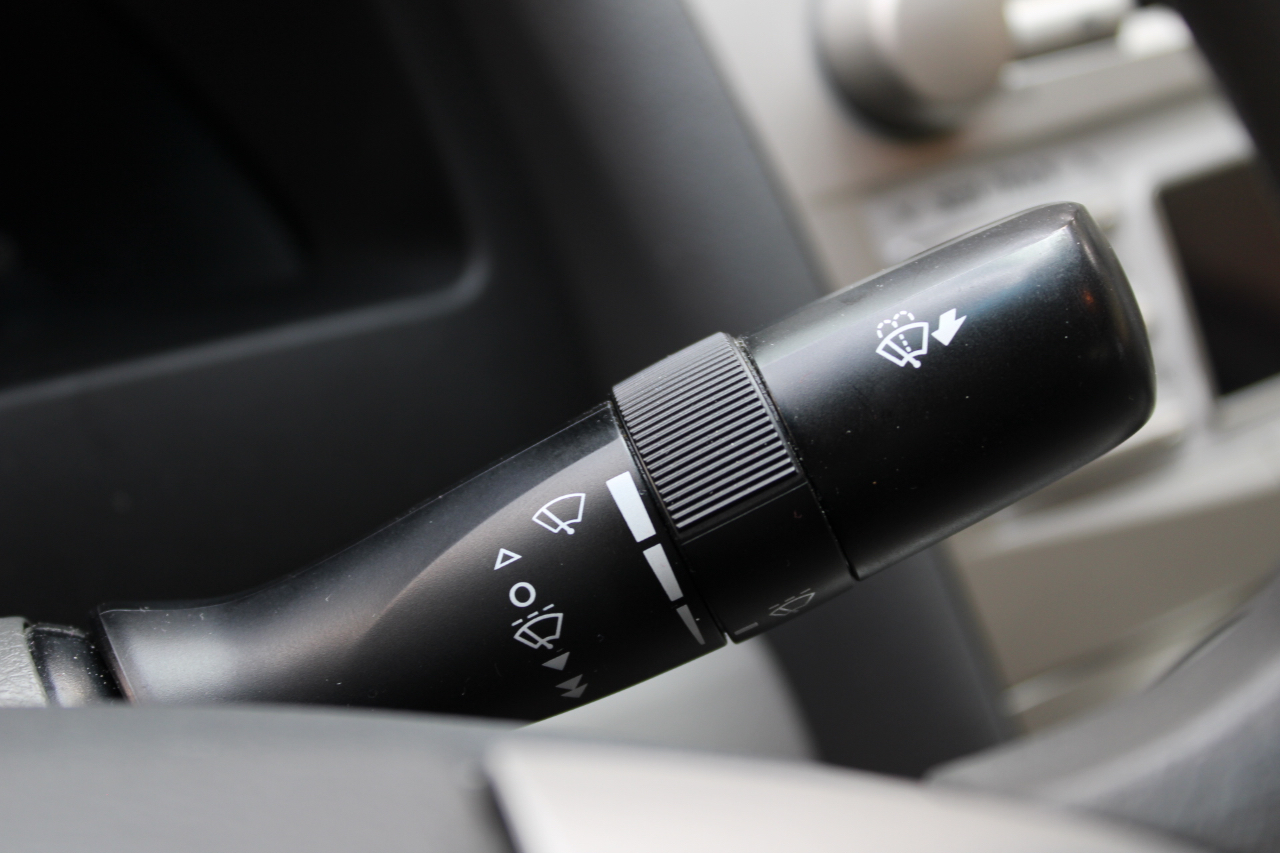 2011 TOYOTA CAMRY - Image 28