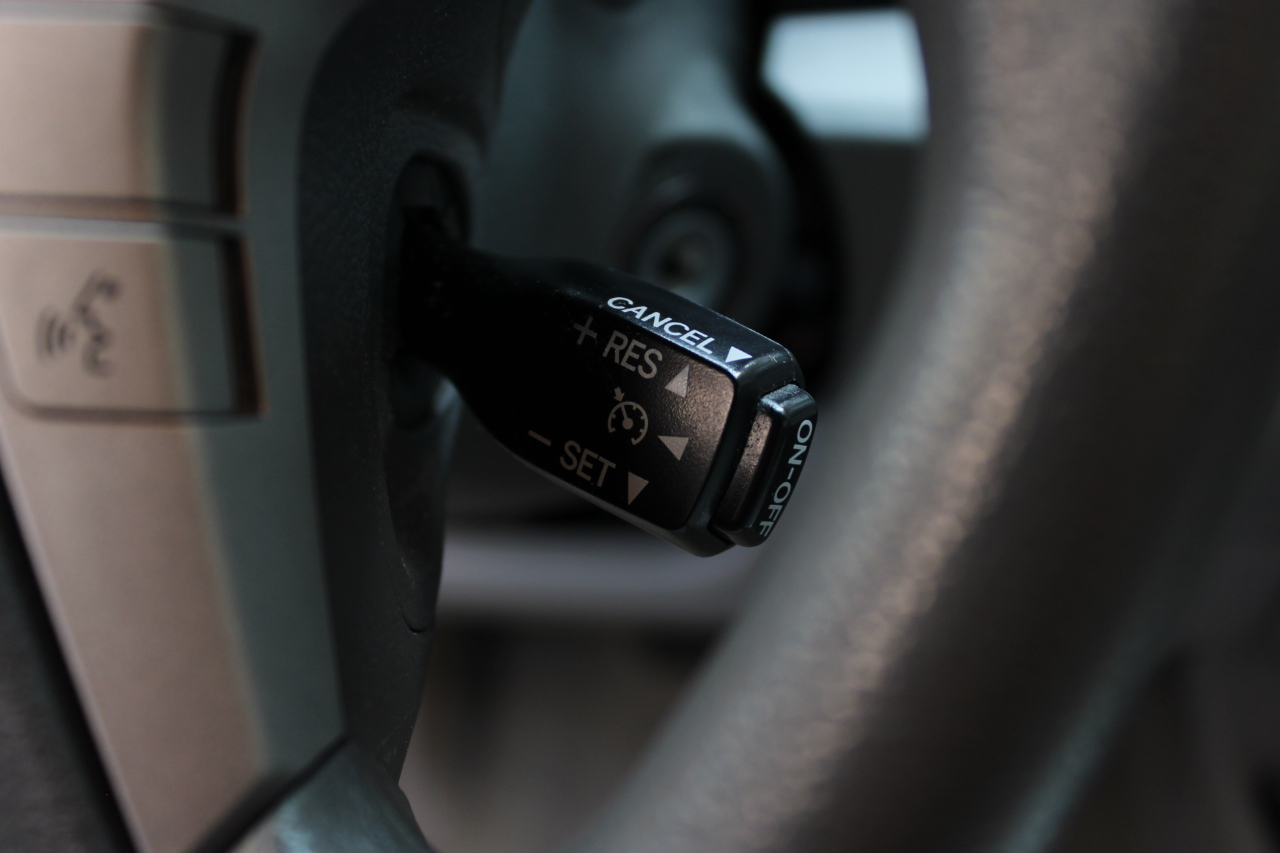 2011 TOYOTA CAMRY - Image 36