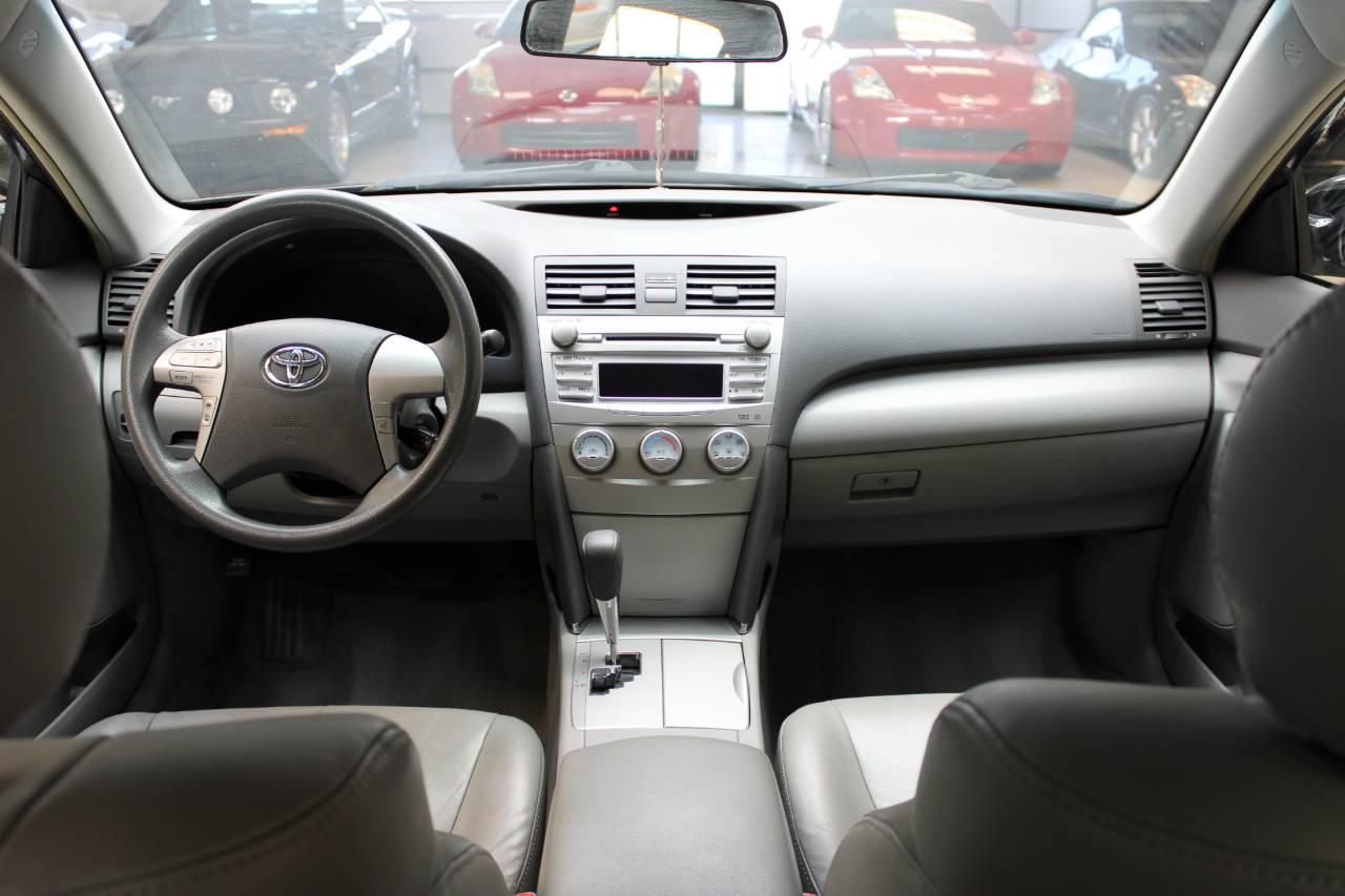 2011 TOYOTA CAMRY - Image 41