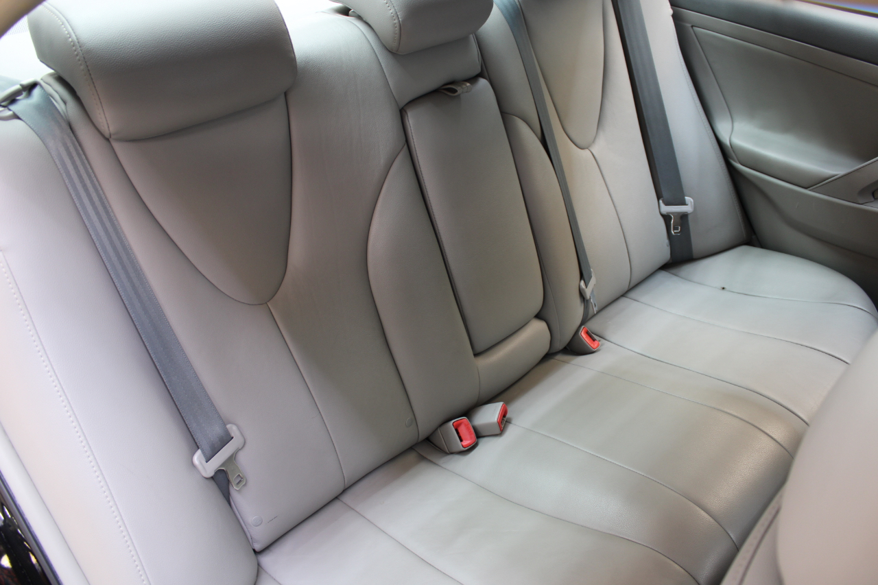 2011 TOYOTA CAMRY - Image 46