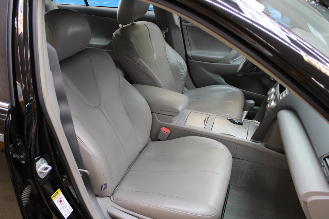 2011 TOYOTA CAMRY - Image 50