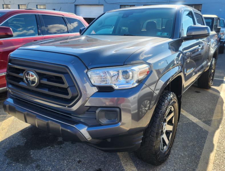 Toyota Tacoma SR5 Double Cab I4 2WD 2022