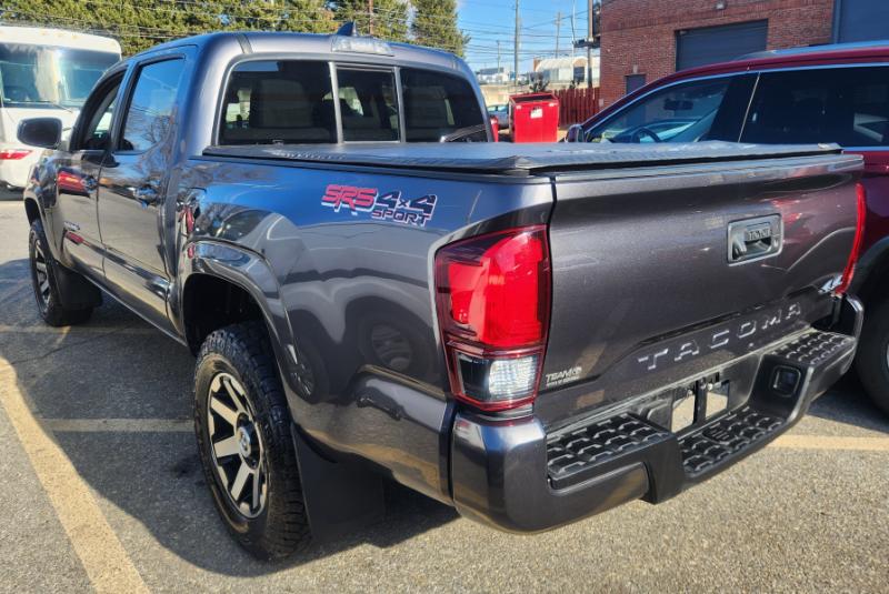 Toyota Tacoma SR5 Double Cab I4 2WD 2022