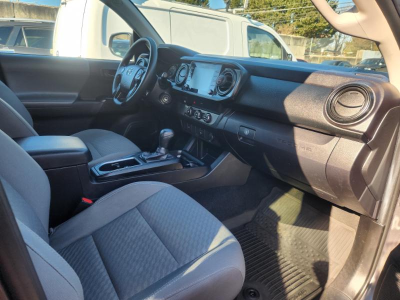 Toyota Tacoma SR5 Double Cab I4 2WD 2022