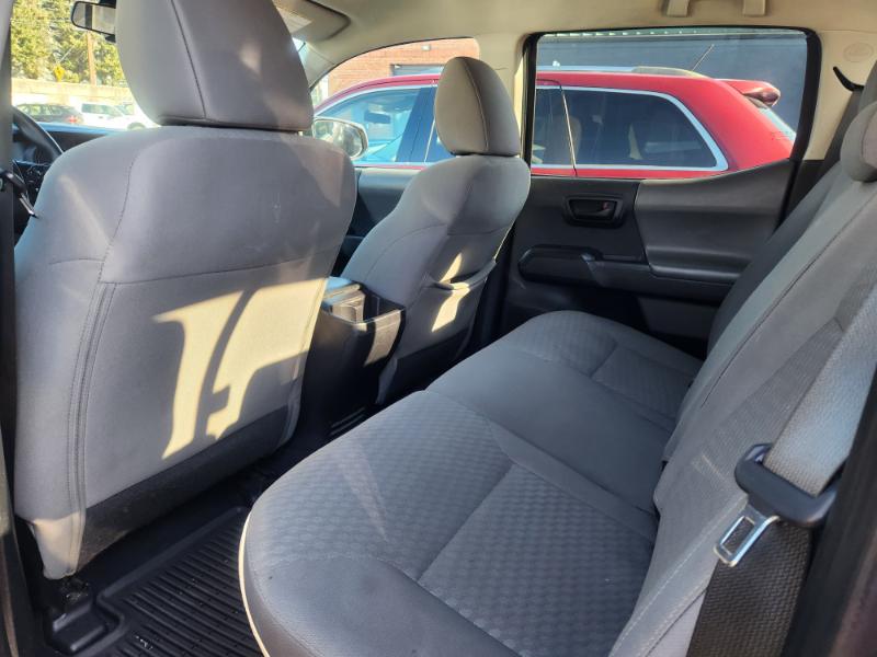 Toyota Tacoma SR5 Double Cab I4 2WD 2022