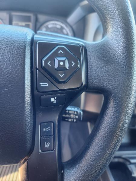 Toyota Tacoma SR5 Double Cab I4 2WD 2022