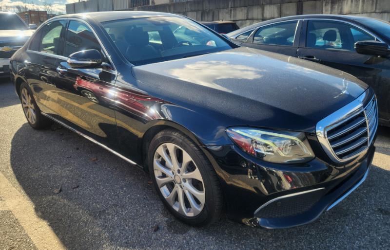 Mercedes-Benz E-Class E300 Luxury 4MATIC Sedan 2017