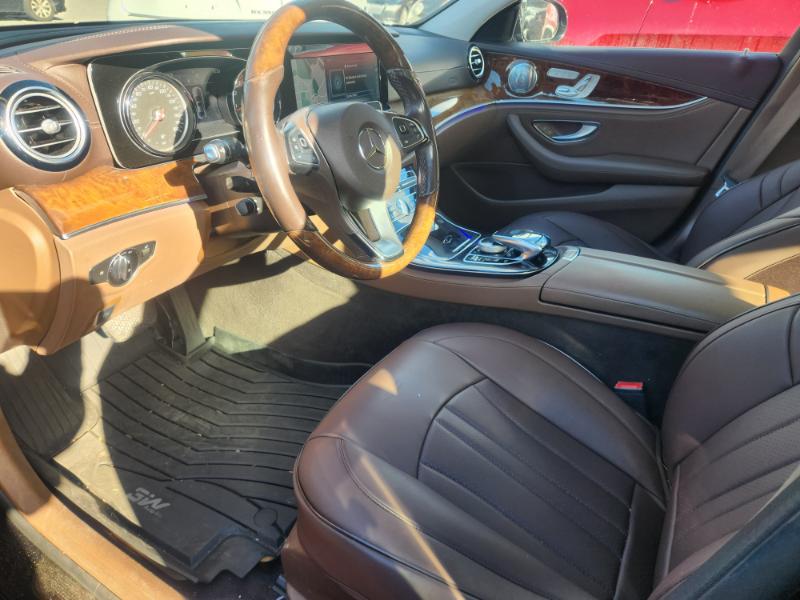 Mercedes-Benz E-Class E300 Luxury 4MATIC Sedan 2017