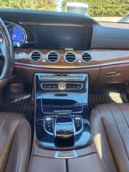 Mercedes-Benz E-Class E300 Luxury 4MATIC Sedan 2017