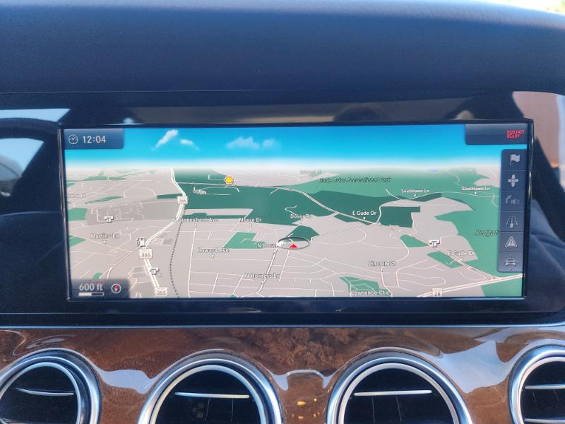 Mercedes-Benz E-Class E300 Luxury 4MATIC Sedan 2017