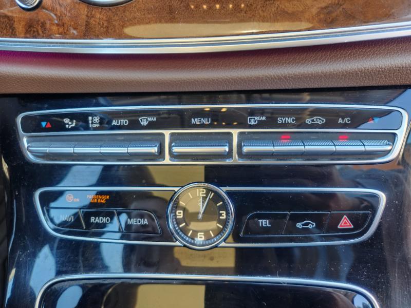 Mercedes-Benz E-Class E300 Luxury 4MATIC Sedan 2017