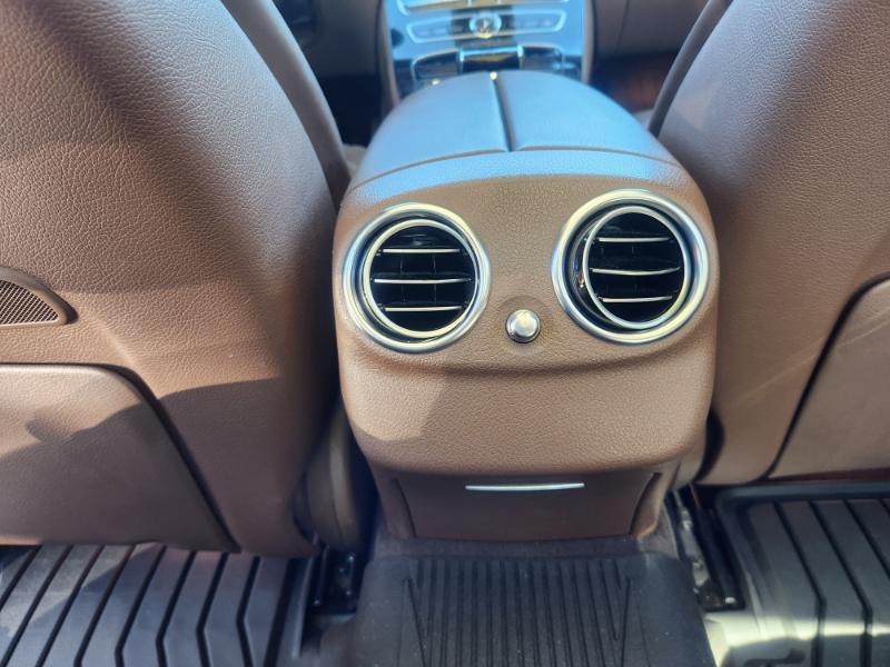 Mercedes-Benz E-Class E300 Luxury 4MATIC Sedan 2017