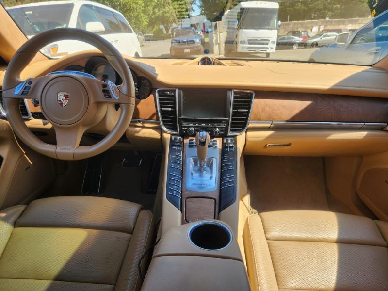 Porsche Panamera 4S Executive 2014