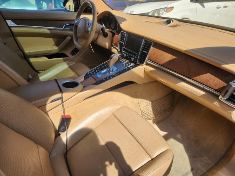 Porsche Panamera 4S Executive 2014
