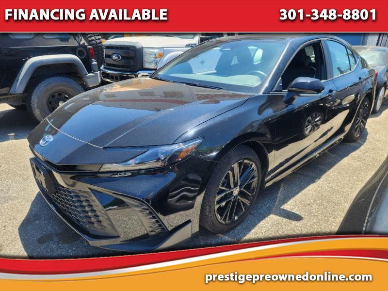 Toyota Camry Hybrid SE 2025