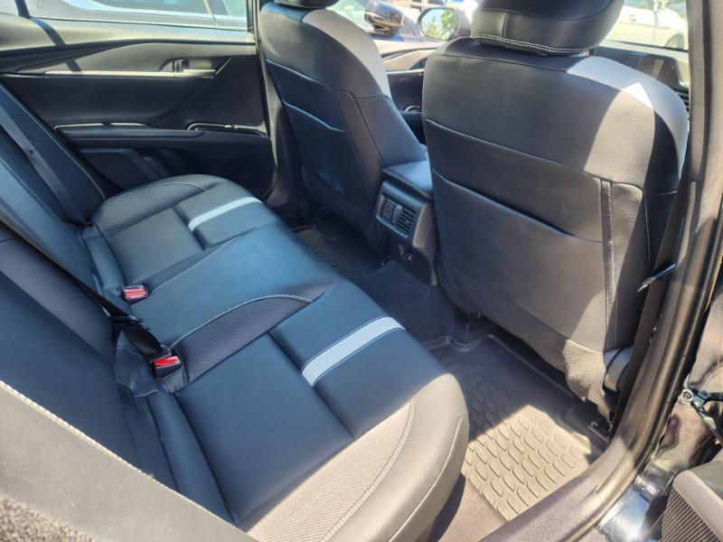 Toyota Camry Hybrid SE 2025