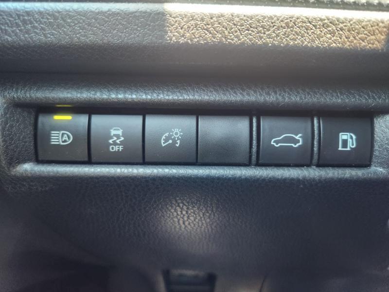 Toyota Camry Hybrid SE 2025