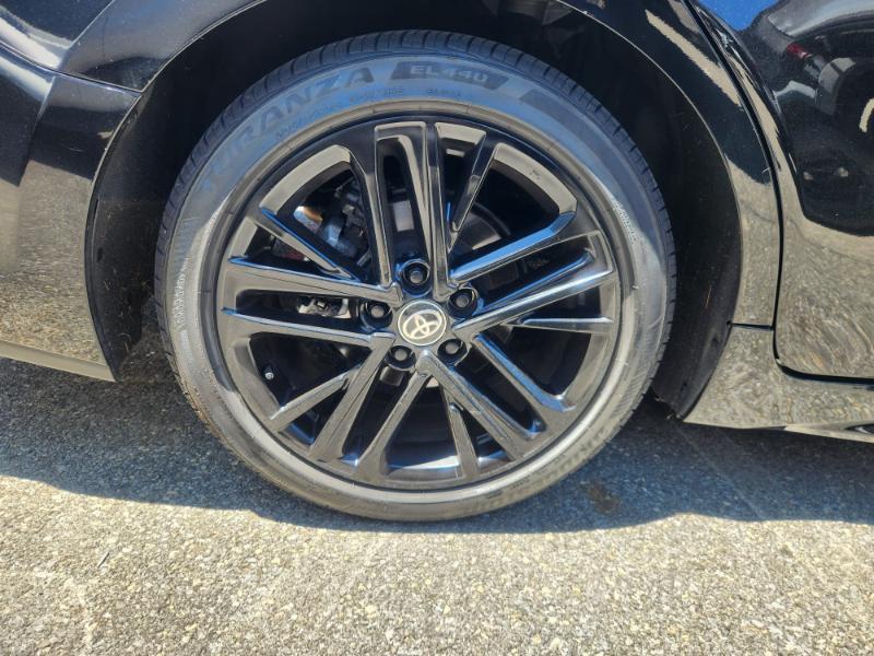 Toyota Camry Hybrid SE 2025