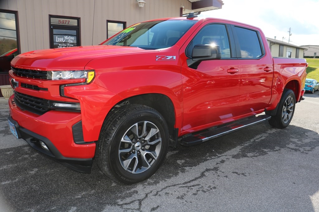 2019 Chevrolet Silverado 1500 RST photo 2