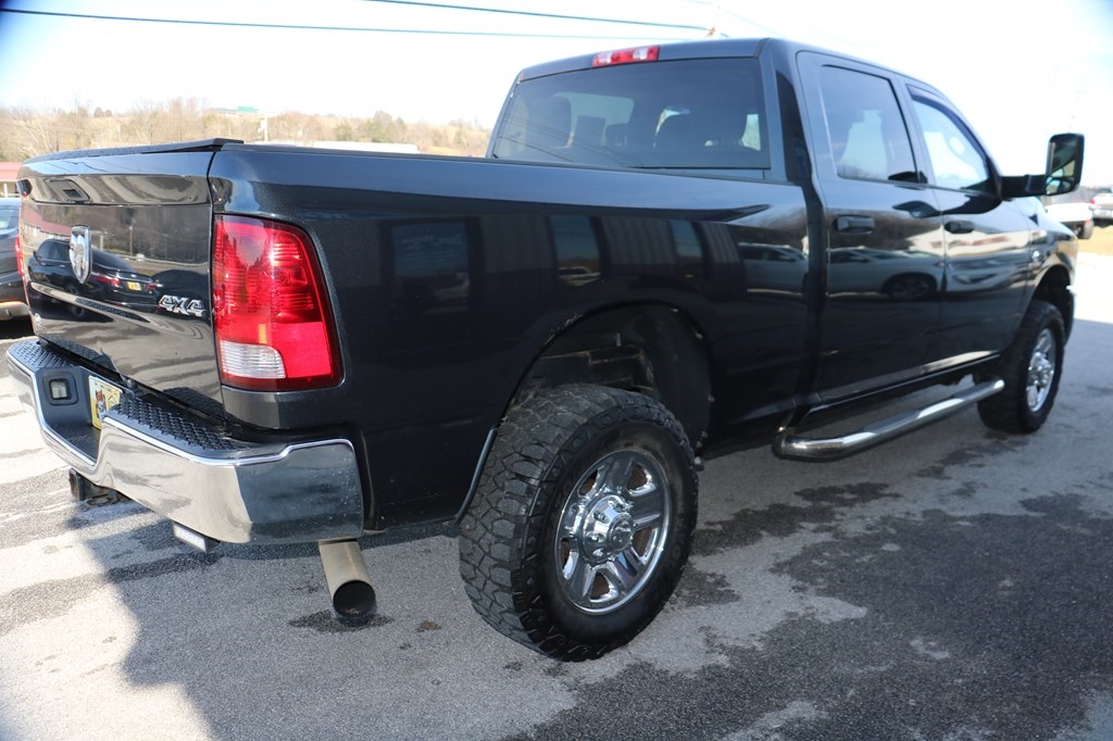 RAM 2500 Tradesman Crew Cab SWB 4WD 2015