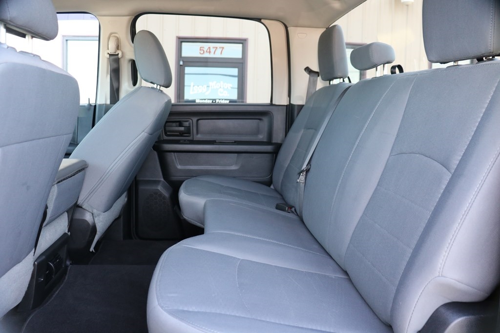 RAM 2500 Tradesman Crew Cab SWB 4WD 2015