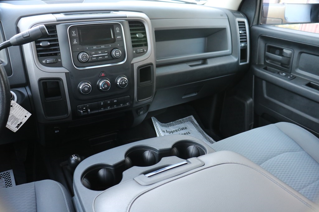 RAM 2500 Tradesman Crew Cab SWB 4WD 2015