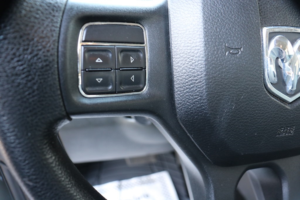 RAM 2500 Tradesman Crew Cab SWB 4WD 2015