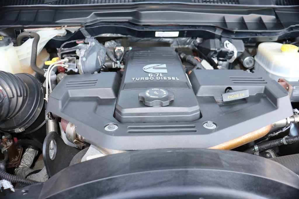 RAM 2500 Tradesman Crew Cab SWB 4WD 2015