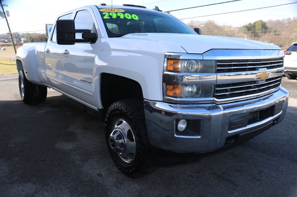 Chevrolet Silverado 3500HD LT1 Crew Cab DRW 4WD 2015
