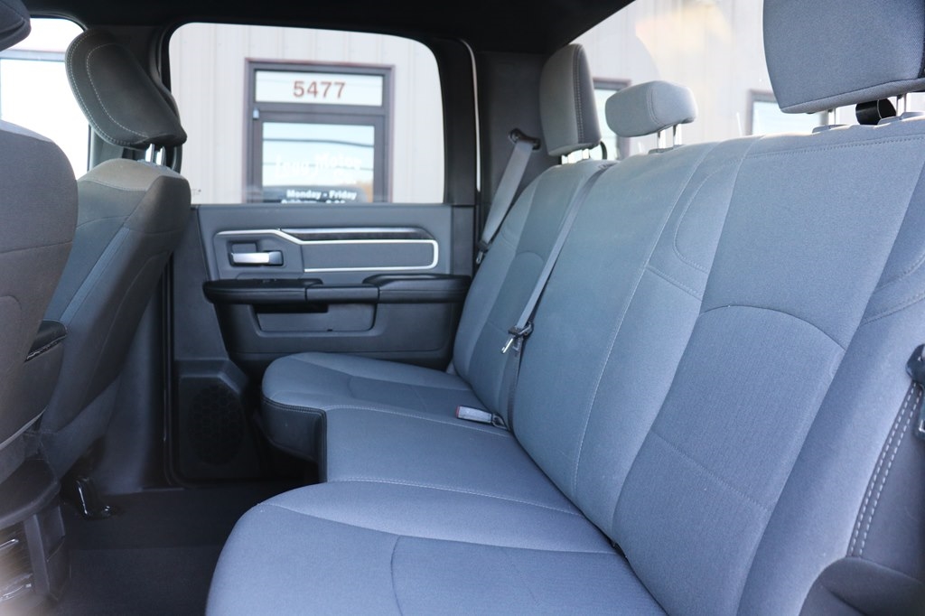 RAM 2500 Big Horn Crew Cab 4WD 2022